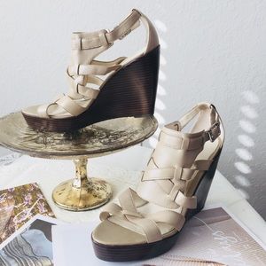  CALVIN KLEIN Sz. 8.5